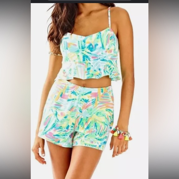 Lilly Pulitzer Pants - Lilly Pulitzer Linnea Salt and Sea Multicolored Crop Top and Short Set Size 0